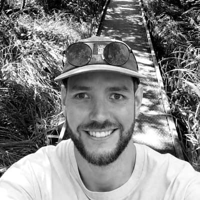 Ben, Founder of whyiq